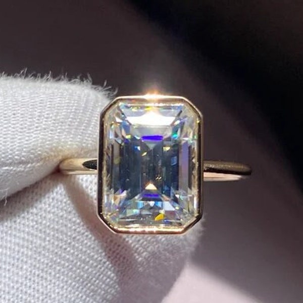 Vintage Bezel Ring 4ct Emerald Cut Solitaire Moissanite Engagement Ring D VVS Moissanite Diamond High Quality Bezel Set Ring Gold 925 Silver