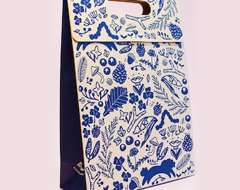 Gift bags, kraft paper bags, shopping bags with illustrations of forest treasures | Paper Bag