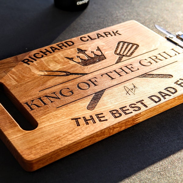 Personalized Chopping Board - Engraved Cutting Board - BBQ Party Gift  - Grilling Master - Father's Day Gift - Best Dad -  Gift for Grandpa
