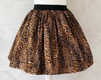 Falda de leopardo, falda de leopardo para mujer, falda de mujer, falda fruncida, moda, ropa de leopardo, estampado de leopardo, falda natural, falda safari