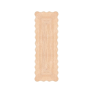 Op de afbeelding: Een rechthoekig, lichtbruin jute vloerkleed met een geschulpte rand. Het kleed heeft een geweven textuur en een rechthoekig middenstuk. Dit vloerkleed is geschikt voor binnenshuis en voegt een natuurlijk element toe.