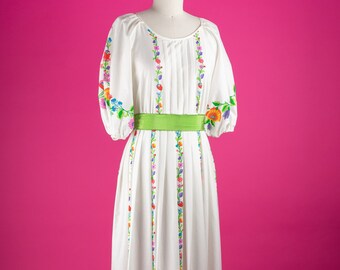 Gorgeous 1970s Jeannene Booher Bright White Cotton Floral Maxi Dress with Balloon Sleeves and Ribbon Sash (M/L)