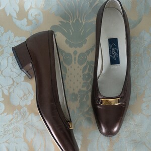 Vintage 1970s Selby Comfort Flex Metallic Brown Leather Flats with Gold Plate Detail 7.5 image 3