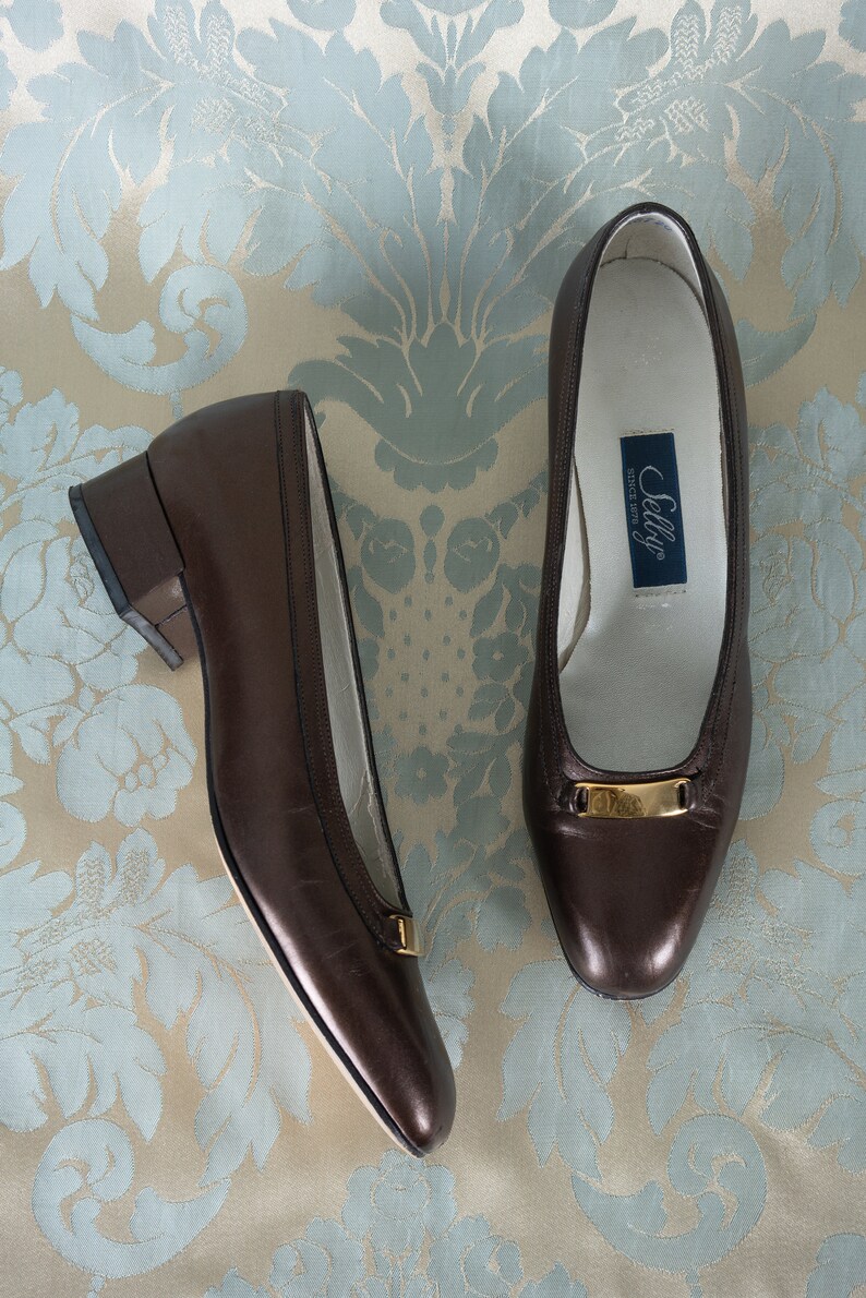 Vintage 1970s Selby Comfort Flex Metallic Brown Leather Flats with Gold Plate Detail 7.5 image 3