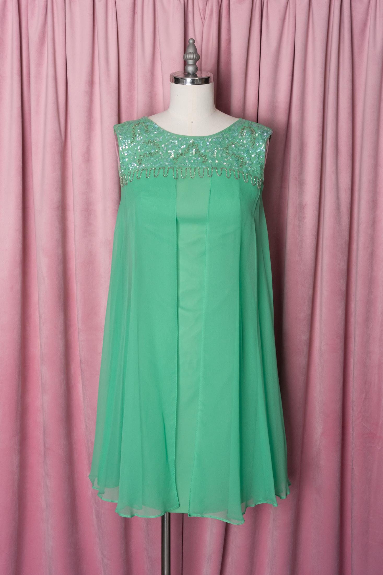 slim fit dress slacks Emerald Green Velour Audrey Style 50s Swing Dress – Pretty Kitty Fashion