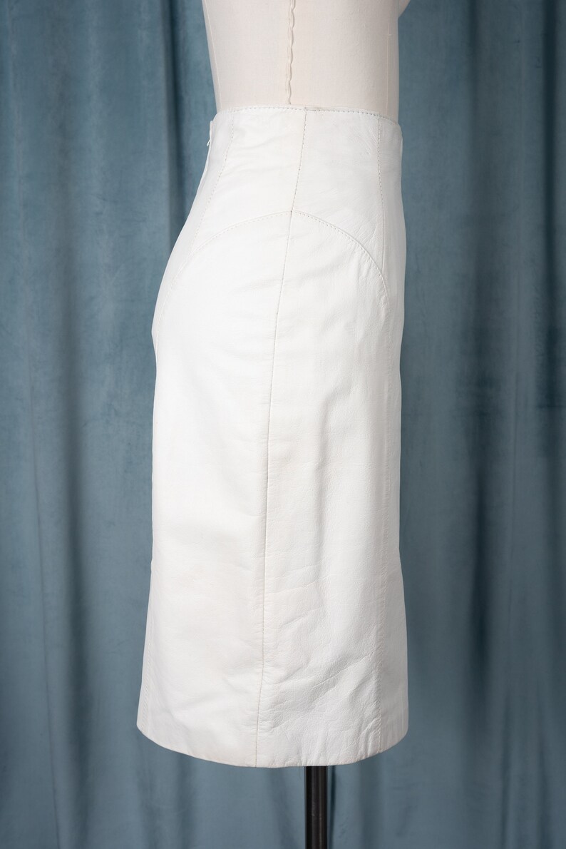 Vintage 80s Byrnes & Baker White Genuine Leather Pencil Skirt with Curved Seam Details image 4