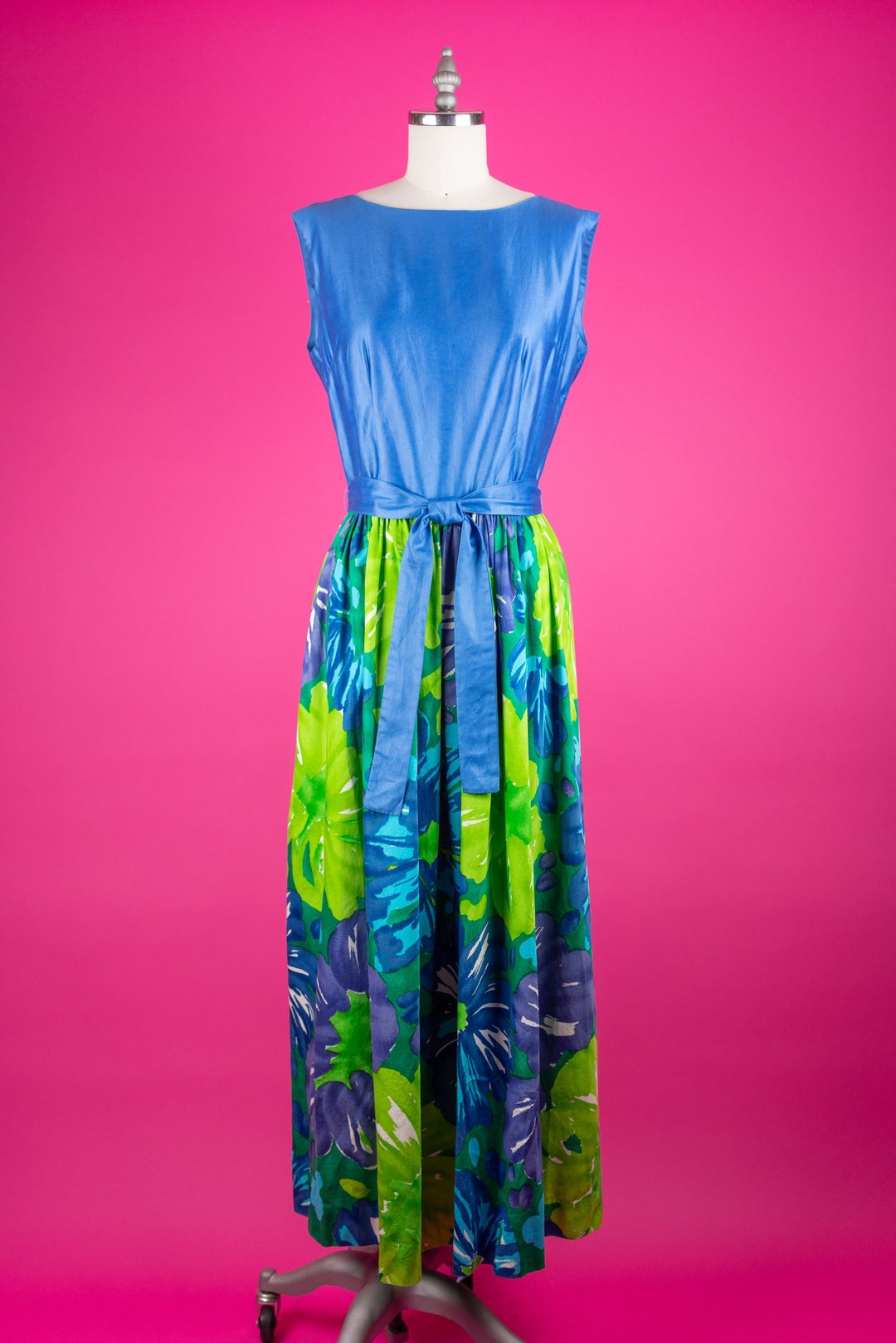 Vintage 1960s Bright Blue and Green Hawaiian Print Cotton Maxi Dress ...