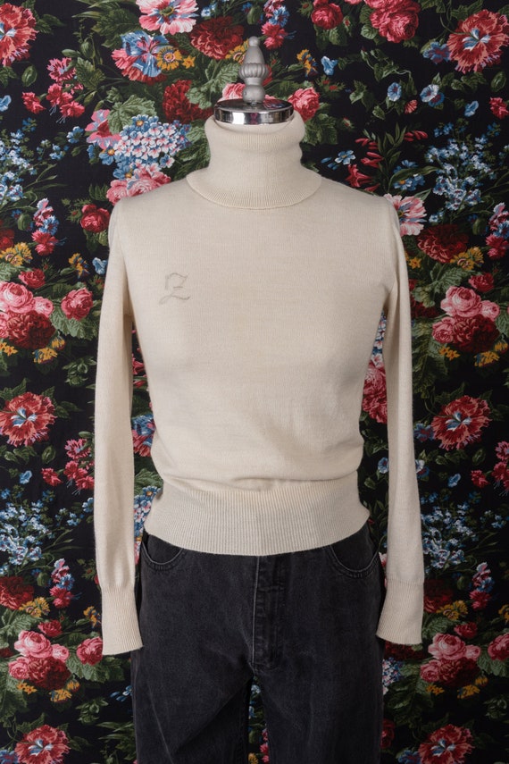 1950s Beige Wool Turtleneck Sweater with Embroider