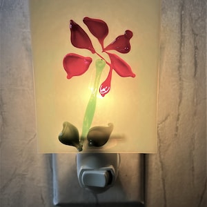 Nightlight- cranberry color flower glass nightlight