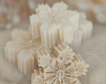 Flux Living Co. | SNOWFLAKES | Christmas Snowflake Gift Candles