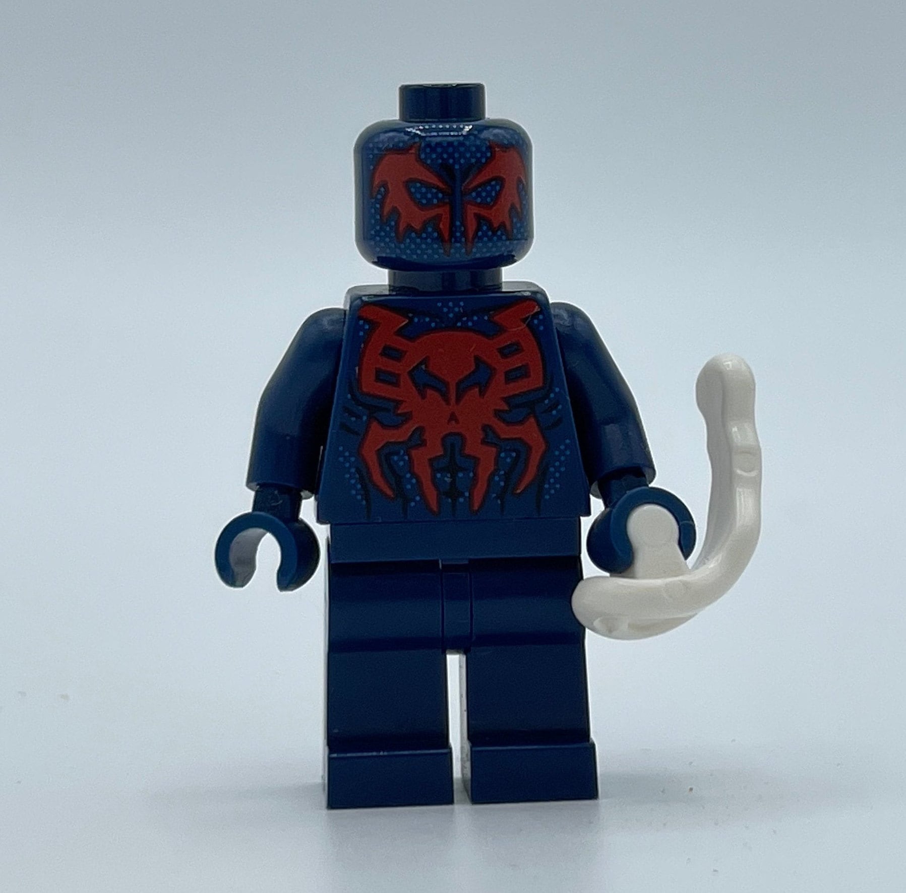 Genuine LEGO Marvel SpiderMan 2099 minifig Retired piece