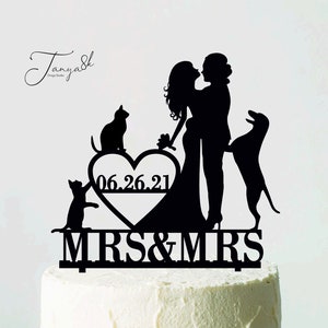 Wedding Cake Topper, Mrs&Mrs Cake Topper, Lesbian Cake Topper, Same Sex wedding, Cake topper with cat, Wedding Cake topper with dogs, Gift