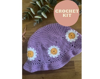 Daisy bucket hat crochet kit - perfect gift for crafty beginners!