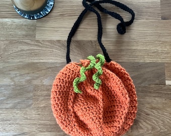 Pumpkin trick or treat bag crochet pattern - downloadable PDF