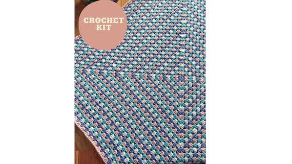 Granny square blanket crochet kit - perfect gift for crafty beginners!