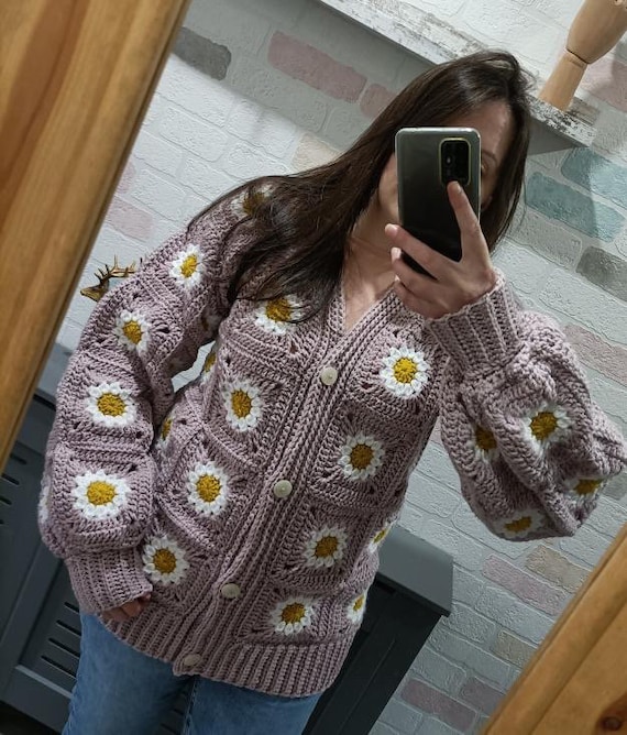 Daisy Granny Square Cardigan - Crochet Pattern