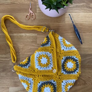 StarBurst Four Way granny square tote bag crochet pattern downloadable PDF image 6