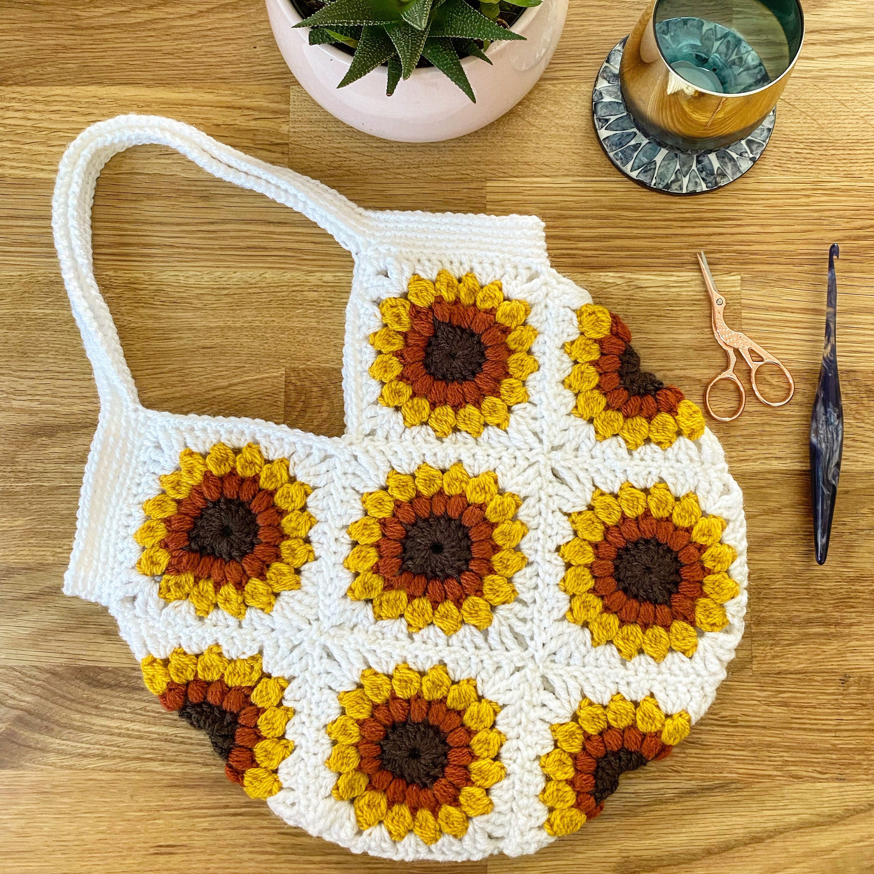 Crochet sunflower best sale bag