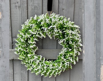 All Year Round Long Lasting Faux Flower Wreath, Front Door Artificial Gypsophila Wreath Decoration Porch Wreath Decor