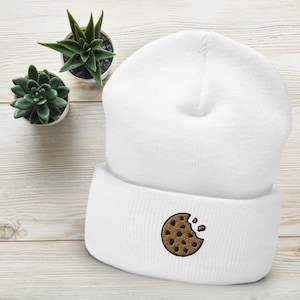 Cookie Beanie, Beanie, Foodie Beanie, Embroidered Beanie, Cute Hat, Foodie Gift, Chocolate Chip Cookie, Cookie Lover, Baker Hat, Cute Beanie