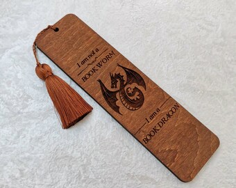 Dragon engraved wooden bookmark with tassel Fantady reader bookshelf decor Fourth wings aesthetic Birthday gift for him man