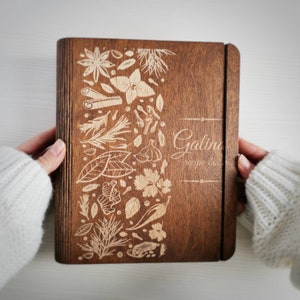 Bridal shower gift for bride unique, Personalized engraving wooden recipe book binder, Custom recipe journal for wedding shower gift