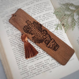 Cactus bookmark Custom Engraved wooden bookmark with tassel Arizona desert wood bookmark Cute unique birthday gift for women best friend wif
