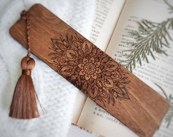 Mandala bookmark Flower engraved wooden book mark with tassel Wood yoga gift ideas fot teachers instructor Yogi gifts for women
