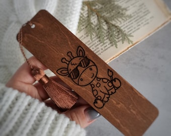 Giraffe Lesezeichen Individuell graviertes Holz Lesezeichen mit Quaste Oma Enkelin Geschenk Tier niedlich Lesezeichen Bücherwurm Geschenke für Kinder
