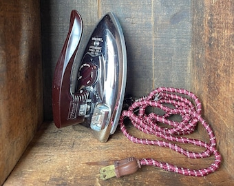 Vintage Durabilt Travel Iron with Detachable Cord