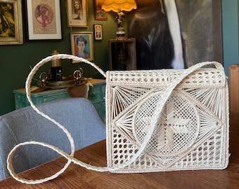 Vintage Handmade Raffia Straw Wicker Woven Bag // Cross Body // Bag