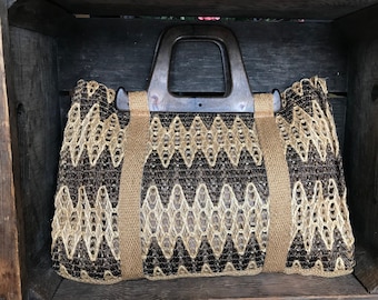 Vintage Woven Jute Tote // 1970s Faux Wood Handle, Bohemian