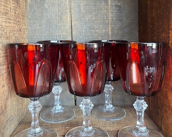 Seltene // 5er Set // Vintage Luminarc Arcoroc Cristal d'Arques Rubinrote Gothic Weinkelche // 6 Inch