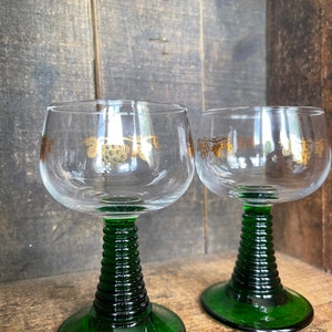 Set of 2 // Vintage Luminarc France Crystal D'Arques with Grape Motif // Green Beehive Roemer Cordial Wine Glasses image 9