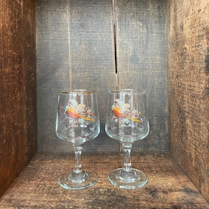 Set of 2 // Vintage Gold Rimmed Pheasant Printed 5oz Aperitif Digestif Cocktail Glasses