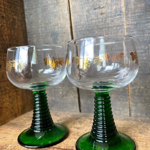 Set of 2 // Vintage Luminarc France Crystal D'Arques with Grape Motif // Green Beehive Roemer Cordial Wine Glasses image 3