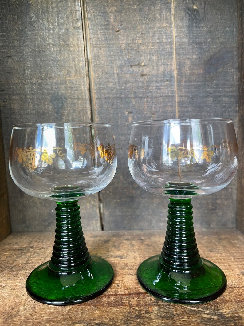 Set of 2 // Vintage Luminarc France Crystal D'Arques with Grape Motif // Green Beehive Roemer Cordial Wine Glasses image 6