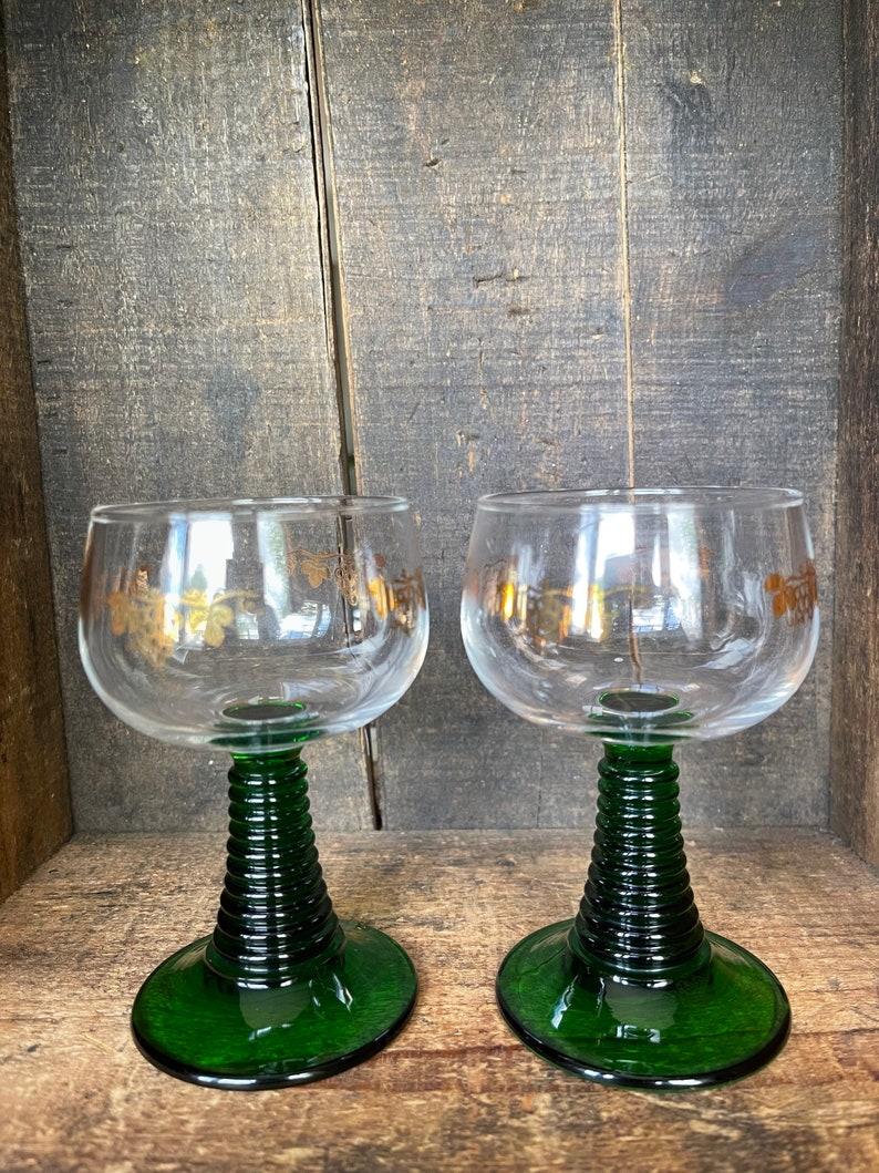 Set of 2 // Vintage Luminarc France Crystal D'Arques with Grape Motif // Green Beehive Roemer Cordial Wine Glasses image 8