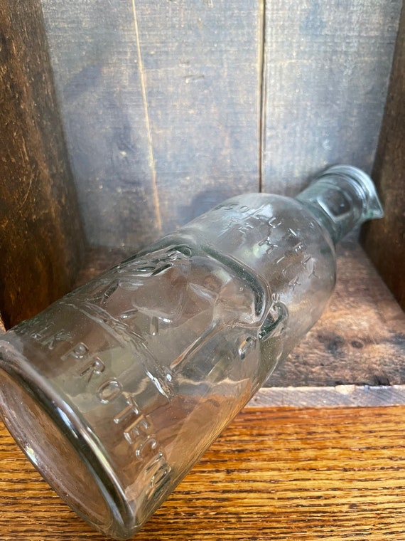 エンボス加工 牛乳瓶 エンボス加工 牛乳瓶 牛乳180｜牛乳びん｜商品