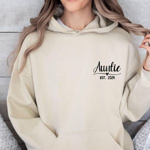 Personalised Aunt Hoodie, Auntie Hoodie, Custom Aunt Hoodie, Personalized Auntie, New Auntie Gift, Best Aunt Hoodie, Auntie Birthday Gift