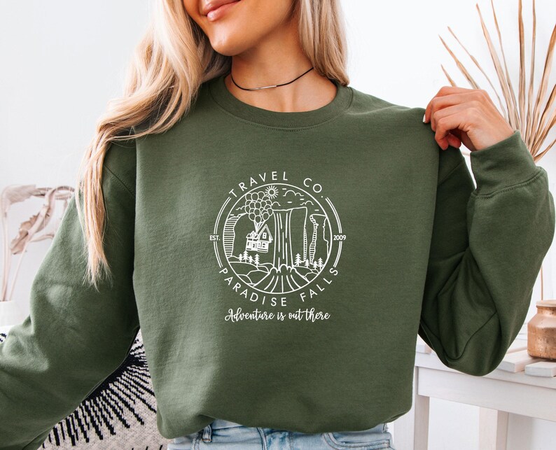 Camping Sweatshirt, Adventure Sweater, National Park Jumper, Camp Lovers Gift, Travel Lover Gift, Up Balloon Crewneck, Family Camping Gifts afbeelding 4