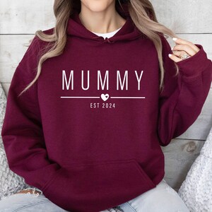 Sudadera para mamá primeriza, Sudadera para papá primerizo, Papá y mamá, Mamá personalizada, Sudadera personalizada para papá, Regalo de cumpleaños para papá, Sudadera familiar adorable imagen 6
