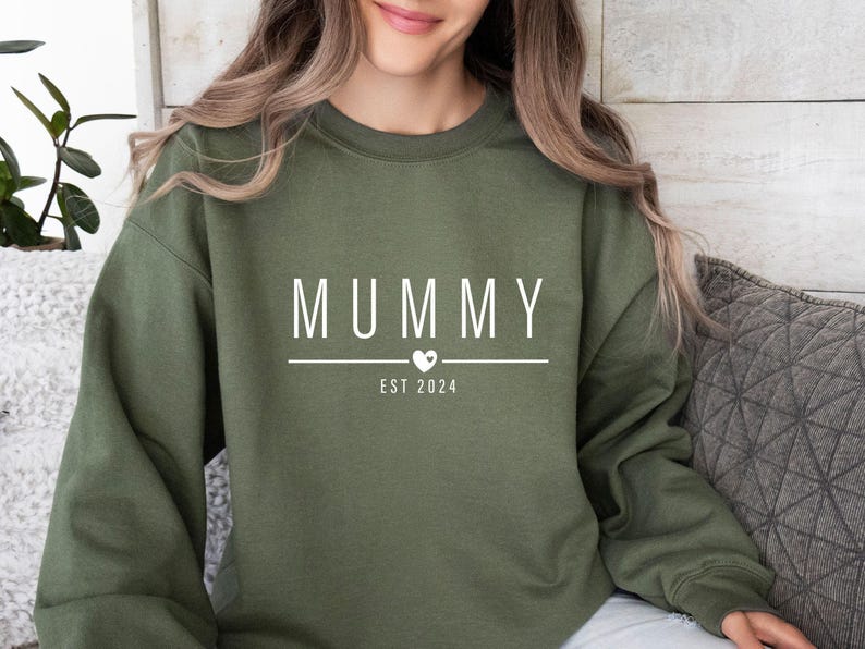 New Mama Sweatshirt, New Dad Sweater, Daddy and Mummy, Personalised Mum, Custom Dad Jumper, Dad Birthday Gift, Cute Family Sweatshirt image 6