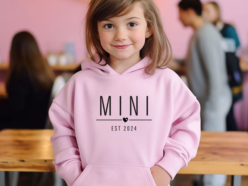 Sudadera para mamá primeriza, Sudadera para papá primerizo, Papá y mamá, Mamá personalizada, Sudadera personalizada para papá, Regalo de cumpleaños para papá, Sudadera familiar adorable imagen 4
