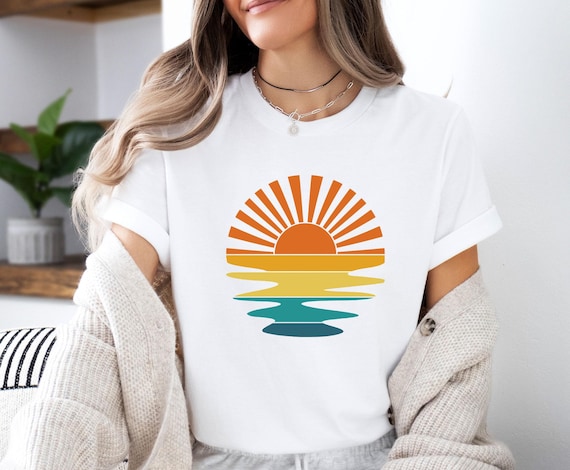 Sunset Tshirt, Retro Sunset Shirt, Sunset Rays Tshirt, Vacation Tshirt, Sunset T-shirt, Nature T-shirt, Adventure Shirt, Holiday Shirt