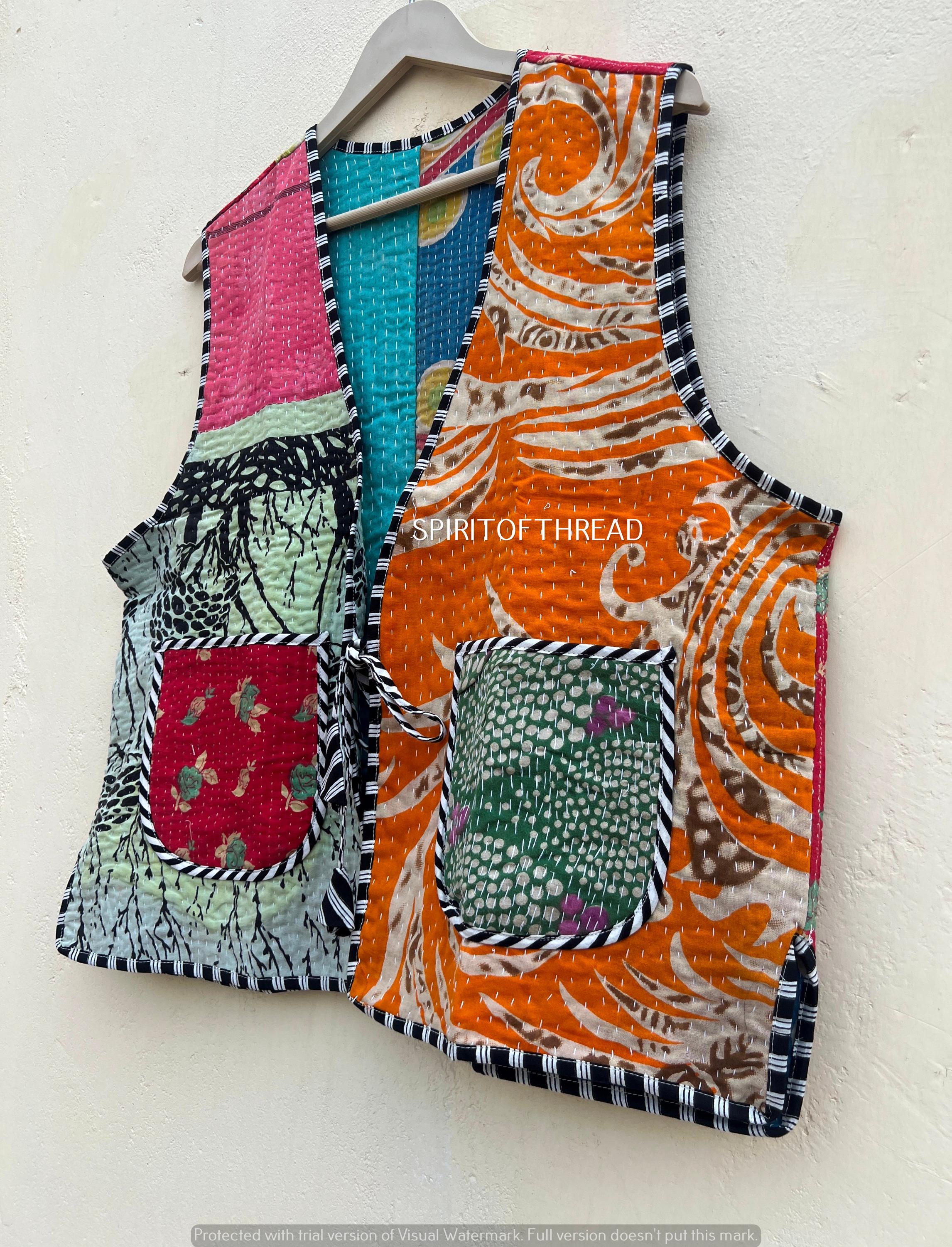 ヴィンテージカンタキルトベスト：花柄コットンジャケット、インド製