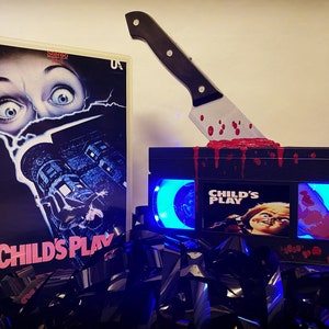 Deluxe Child&#39;s Play VHS Lamp, Horror Movie Film, a great gift for film lovers & Chucky fans