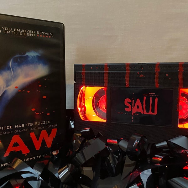 Special Edition Saw Retro VHS Lamp, 80s Horror Movie Film, a great gift for film lovers & movie buffs