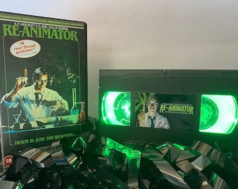 Re-Animator Horror VHS Lamp, 80s Horror Movie Film, a great gift for film lovers & movie buffs