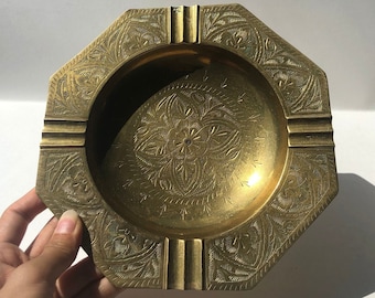 vintage etched brass plate, heirloom decorative tray, round brass tray, home decor